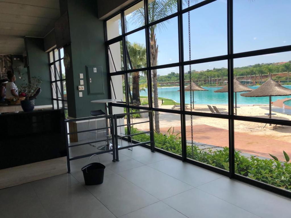 The Blyde Crystal Lagoon Riverwalk Estate Pretoria Bagian luar foto